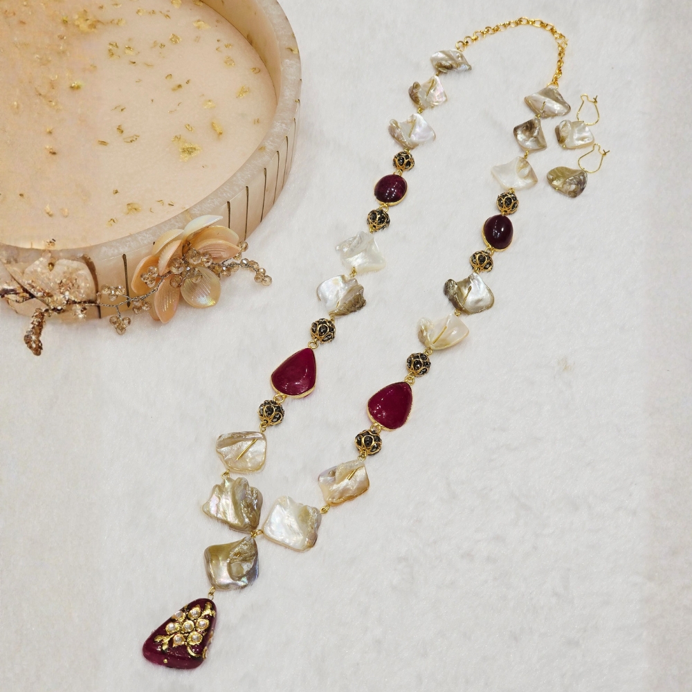1-41.jpg Mother Of Pearl Necklace - Image 1