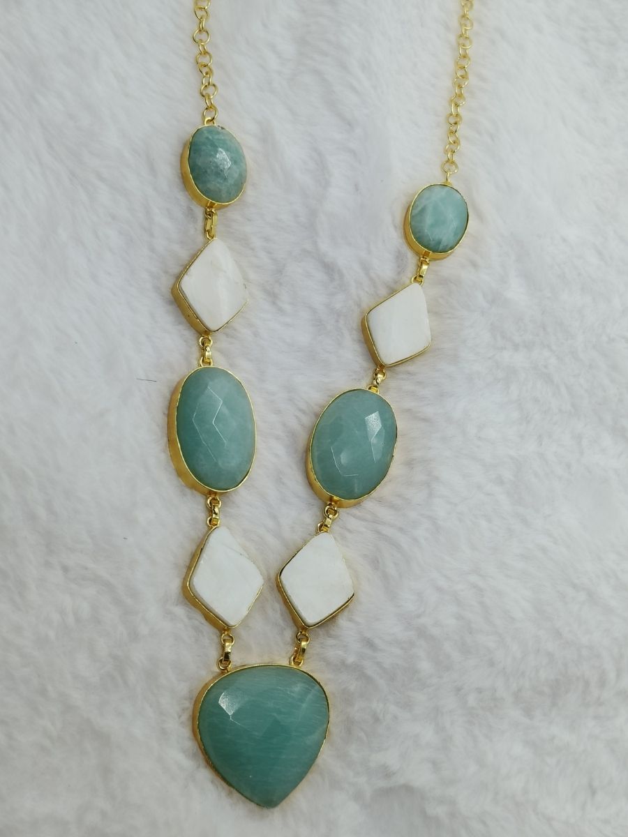 43-3.jpg Amazonite and Mother of Pearl Necklace - Image 1